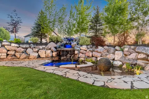 Exterior - 1526 S 500 W, Mapleton, UT 84664 photo 3 of 9