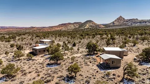 View/Area - 1390 S Flat Rabbit Rd, Teasdale, UT 84773 photo 2 of 2