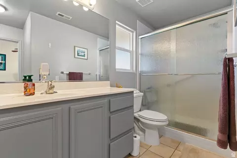 Bath - 1360 E Telegraph St # 32, Washington, UT 84780 photo 1 of 2