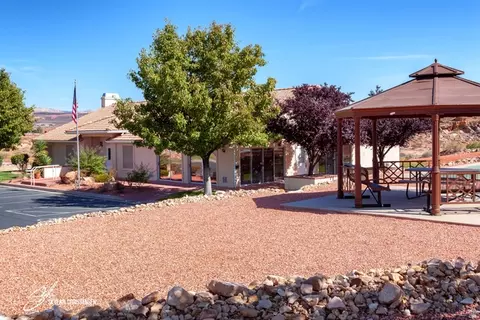 Exterior - 1360 E Telegraph St # 32, Washington, UT 84780 photo 10 of 10