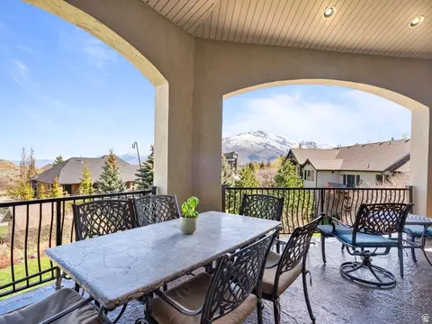 Exterior - 1503 E Meadow Bluff Ln S, Draper, UT 84020 photo 3 of 11