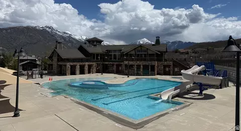 Exterior - 1503 E Meadow Bluff Ln S, Draper, UT 84020 photo 9 of 11
