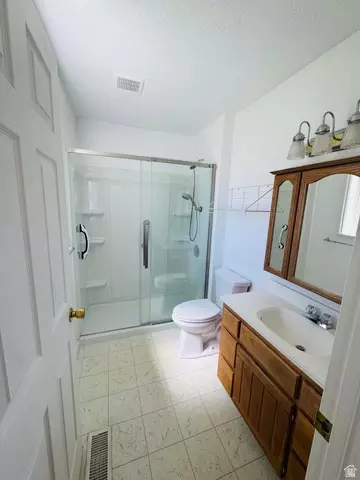 Bath - 140 E 800 S, Ephraim, UT 84627 photo 1 of 4
