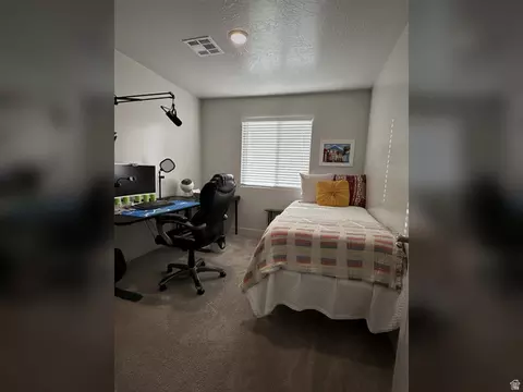 Bedroom - 528 S Riverbed Dr, Washington, UT 84780 photo 4 of 4
