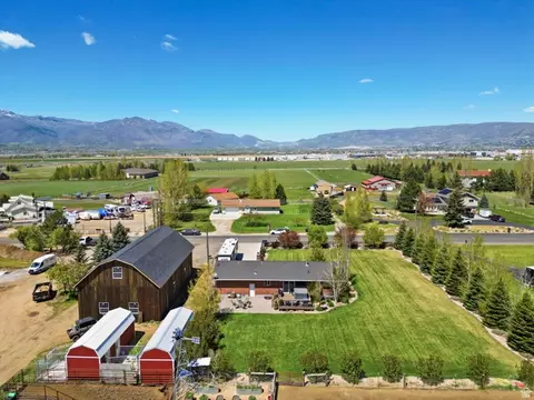 View/Area - 781 W 3000 S, Daniel, UT 84032 photo 2 of 5