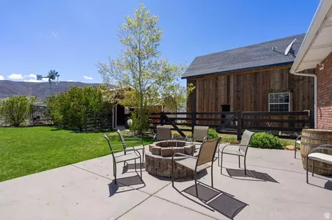 Exterior - 781 W 3000 S, Daniel, UT 84032 photo 2 of 6