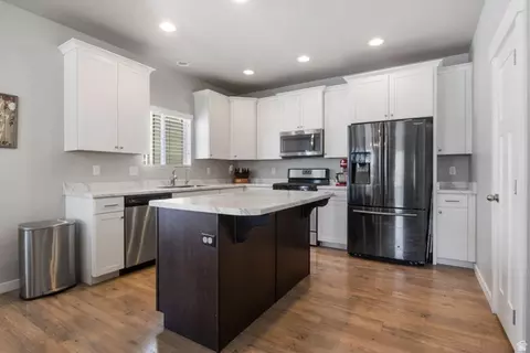 Kitchen - 5155 E Rio Grande Way, Eagle Mountain, UT 84005 photo 3 of 3