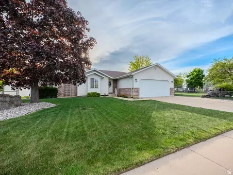 4103 S 2175 W, Roy, UT 84067