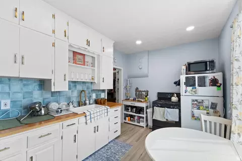 Kitchen - 257 E 200 S, Provo, UT 84606 photo 3 of 4