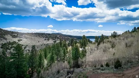 696 N Ipson Creek Cir #13, Panguitch, UT 84759
