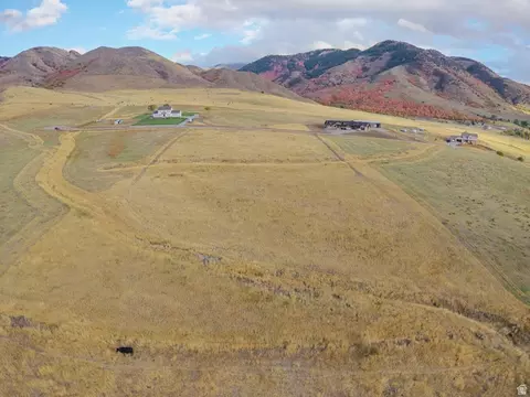 6550 N Country Estates Ln, Malad City, ID 83252