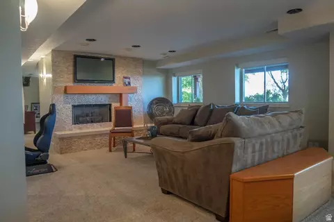 Living - 760 Maple Ln, Providence, UT 84332 photo 3 of 3