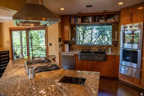 Kitchen - 760 Maple Ln, Providence, UT 84332 photo 3 of 4