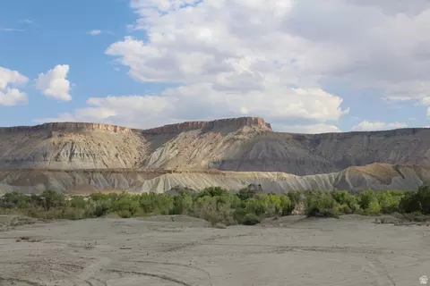 1950 E Highway 24, Torrey, UT 84775 photo 5