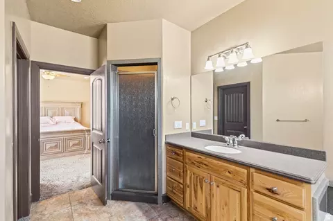 Bath - 350 N 200 E, Ferron, UT 84523 photo 6 of 8