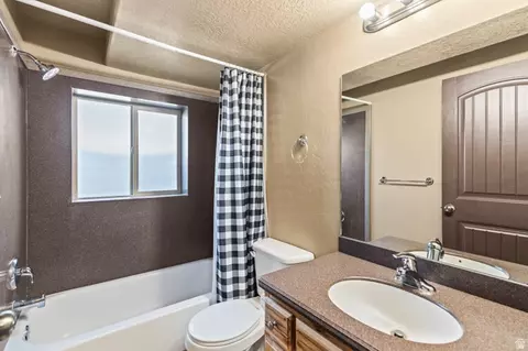 Bath - 350 N 200 E, Ferron, UT 84523 photo 1 of 8