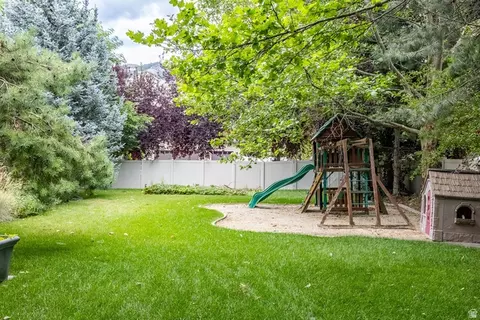 Exterior - 288 E 525 S, Providence, UT 84332 photo 12 of 15