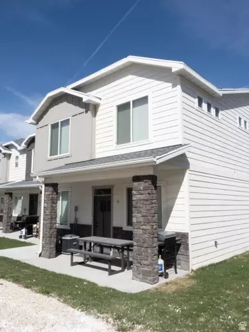 150 W Seasons Loop #6, Garden City, UT 84028