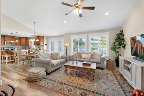 Living - 294 E 780 N, American Fork, UT 84003 photo 1 of 4