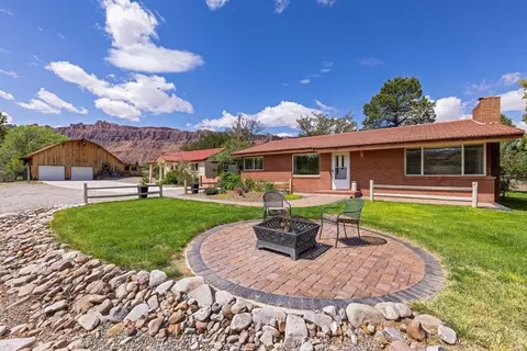 Exterior - 2810 E Nuevo Ct, Moab, UT 84532 photo 4 of 20