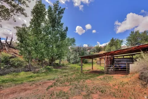 Exterior - 2810 E Nuevo Ct, Moab, UT 84532 photo 15 of 20