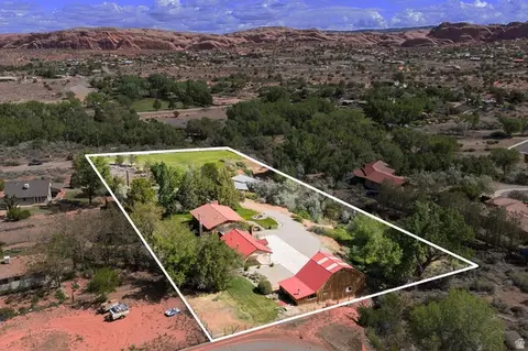 View/Area - 2810 E Nuevo Ct, Moab, UT 84532 photo 4 of 7