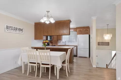 Dining - 553 N 200 W, Bountiful, UT 84010 photo 1 of 1
