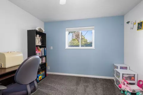 Bedroom - 553 N 200 W, Bountiful, UT 84010 photo 3 of 5
