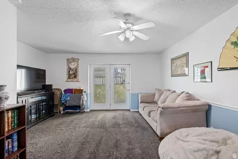 Living - 553 N 200 W, Bountiful, UT 84010 photo 1 of 1
