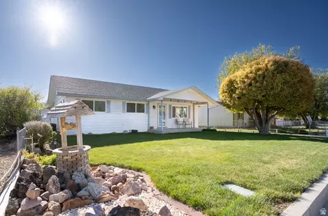 470 N 400 E, Roosevelt, UT 84066
