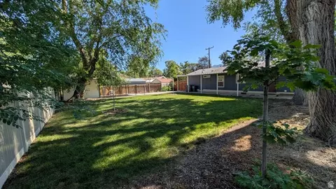 Exterior - 8780 S 250 E, Sandy, UT 84070 photo 5 of 8