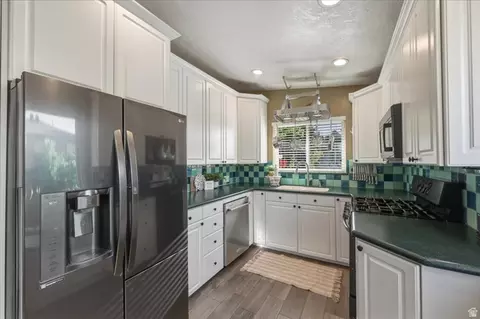 Kitchen - 502 N Main St, Bountiful, UT 84010 photo 3 of 3