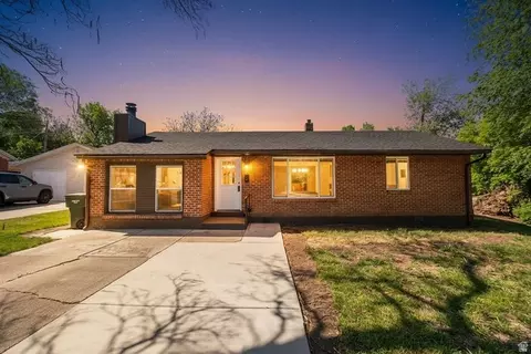 1115 E Collins Blvd N, Ogden, UT 84404