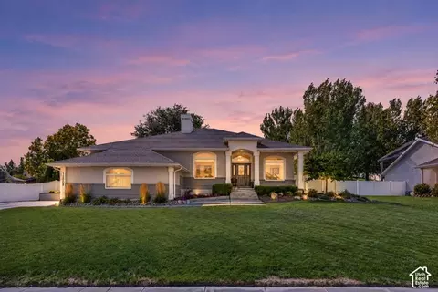 12008 S Reeves Ln, Riverton, UT 84065