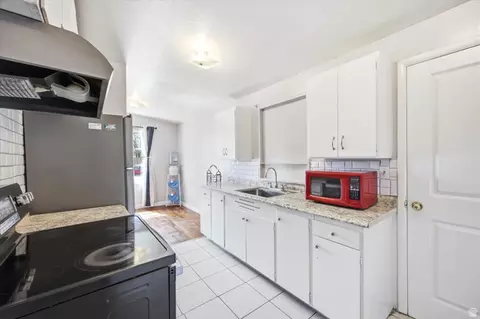 Kitchen - 954 W 630 N # 34, Orem, UT 84057 photo 2 of 2