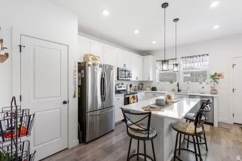 Kitchen - 4423 E Longleaf Ln, Eagle Mountain, UT 84005 photo 1 of 4