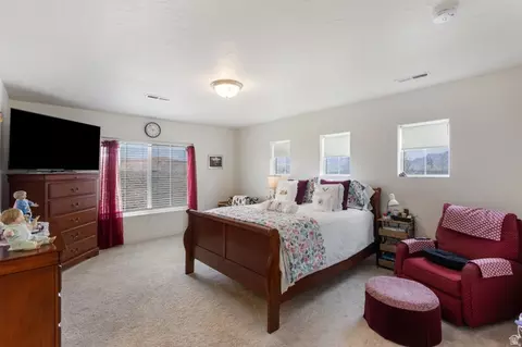 Bedroom - 4423 E Longleaf Ln, Eagle Mountain, UT 84005 photo 1 of 3