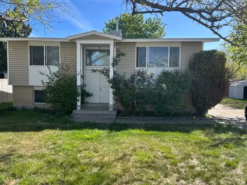 4461 S Cherry Blossom Cir W, West Valley City, UT 84120