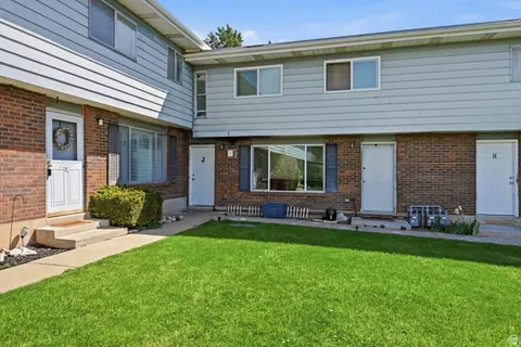 1088 Nayon Dr #J, Layton, UT 84040