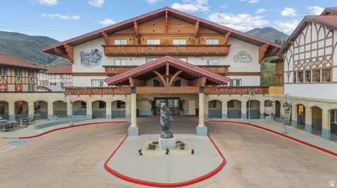 784 W Resort Dr #122, Midway, UT 84049