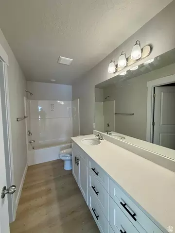 Bath - 2338 E Sego Liliy Dr, Eagle Mountain, UT 84005 photo 1 of 1