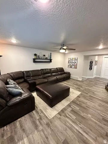 Living - 362 S 800 E, Spanish Fork, UT 84660 photo 3 of 4