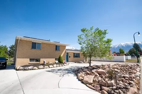 724 W Center St, Orem, UT 84057