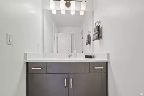 Bath - 15008 S Springtime Rd, Draper, UT 84020 photo 5 of 6