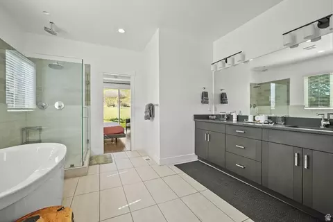 Bath - 15008 S Springtime Rd, Draper, UT 84020 photo 2 of 6