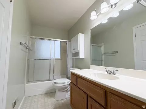 Bath - 2733 N 850 E, North Ogden, UT 84414 photo 1 of 2