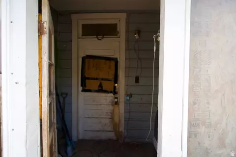Entry Way - 73 W Leadville Row W, Eureka, UT 84628 photo 1 of 1