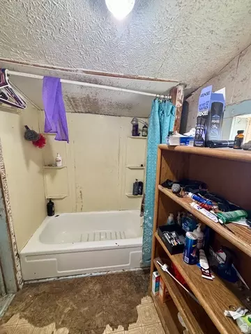 Bath - 73 W Leadville Row W, Eureka, UT 84628 photo 2 of 4