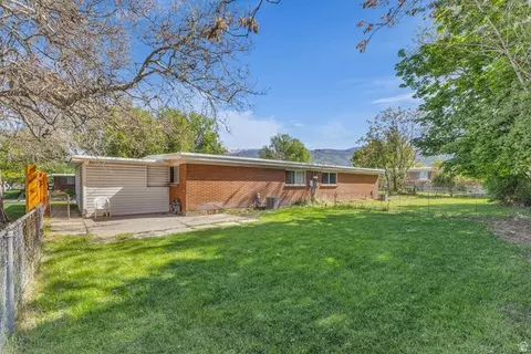 Exterior - 185 W 850 S, Bountiful, UT 84010 photo 5 of 5