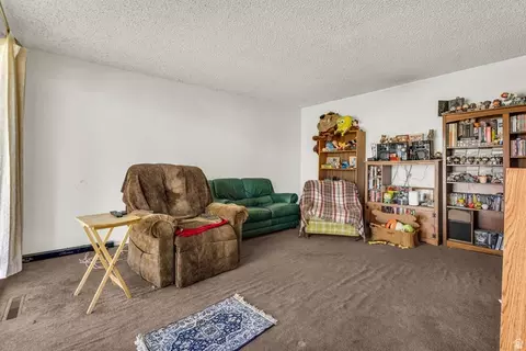 Living - 185 W 850 S, Bountiful, UT 84010 photo 4 of 4